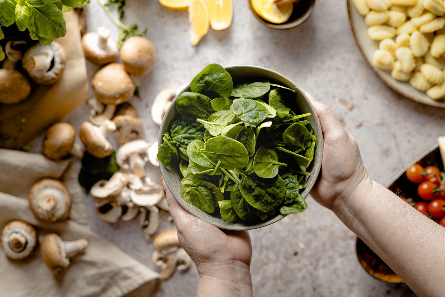 Cómo cocinar espinacas de 7 formas diferentes