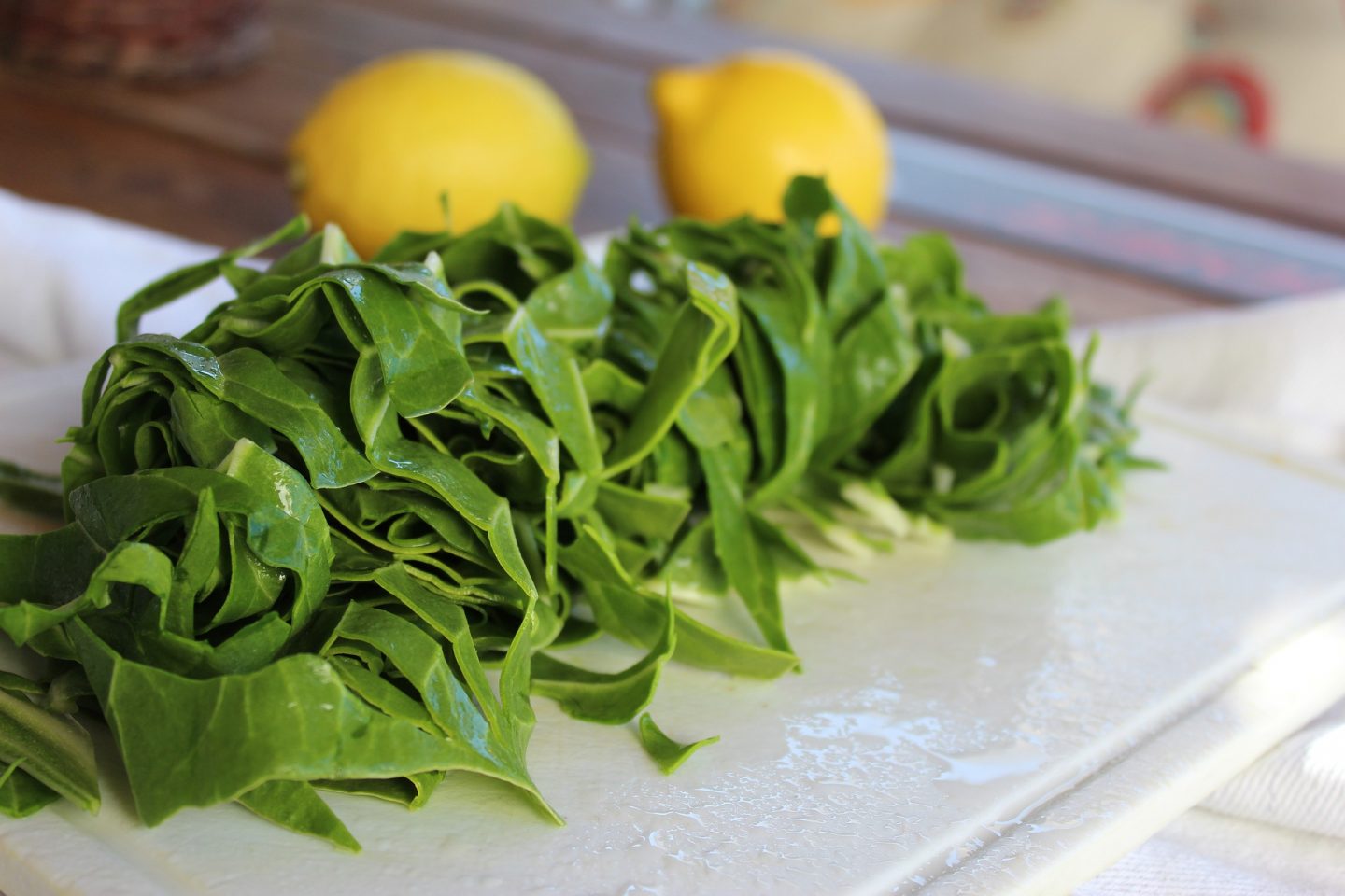 Cómo cocinar acelgas para que queden perfectas y dos recetas