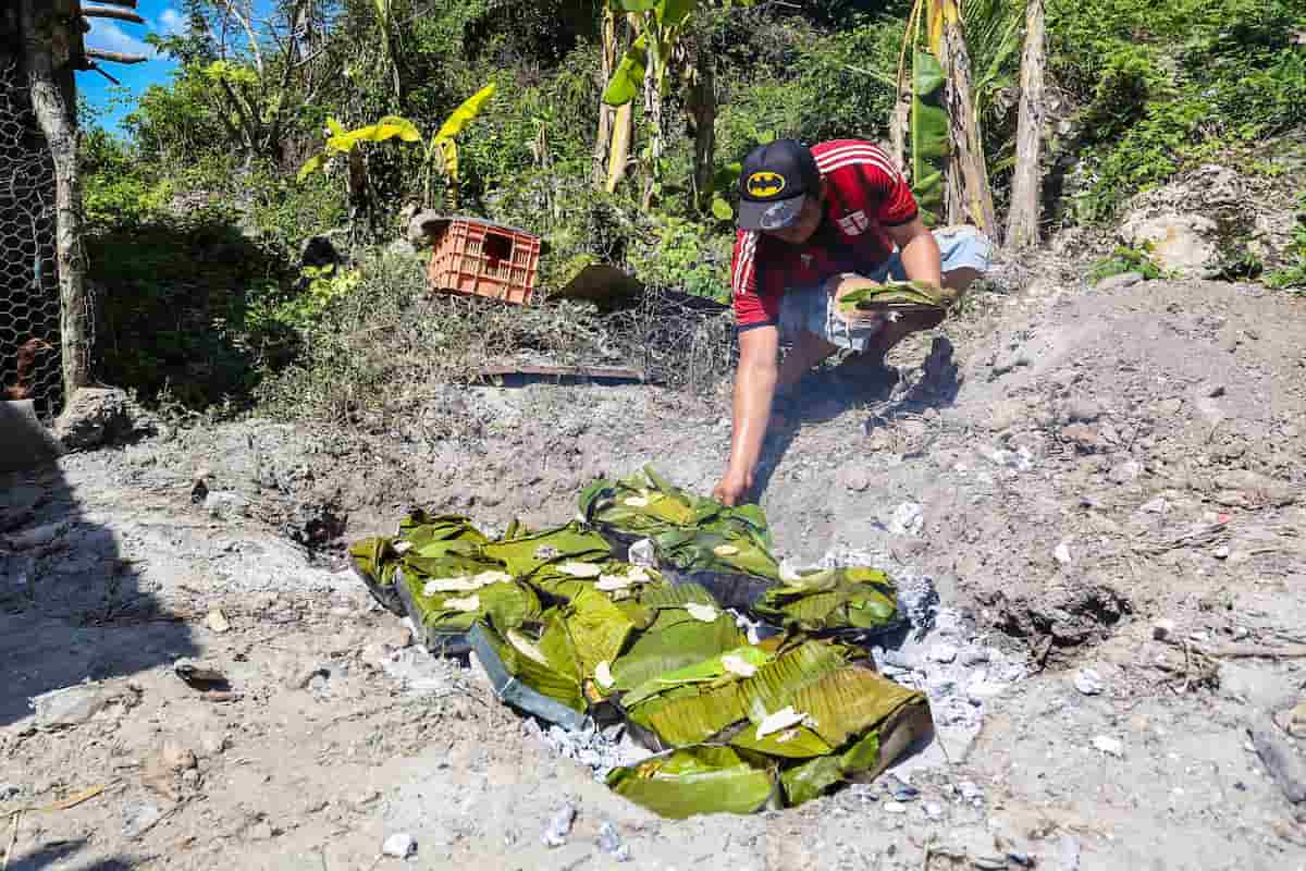 ¿Qué es un pib? El método de cocción ancestral de los Maya donde proviene la cochinita pibil
