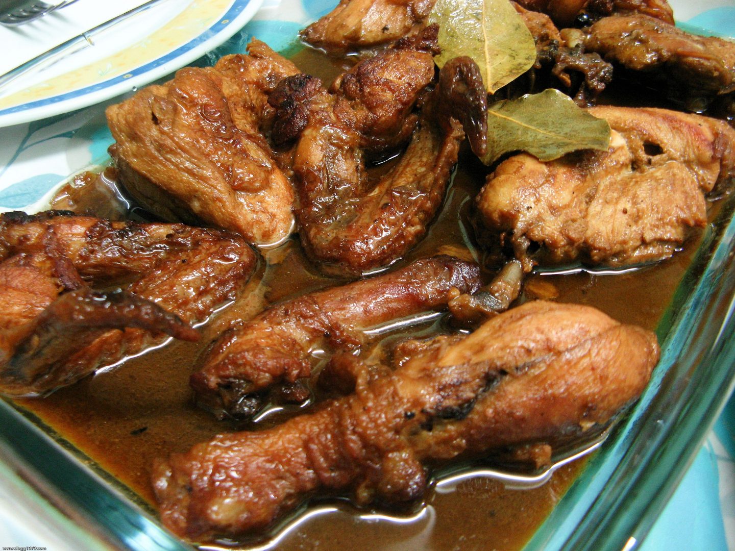pollo en adobo al barro