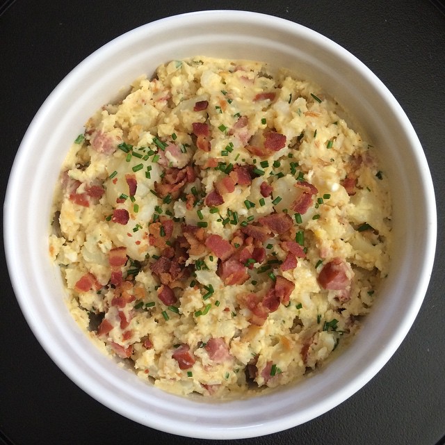 Ensalada alemana de papa: cremosita, ahumada y deliciosa