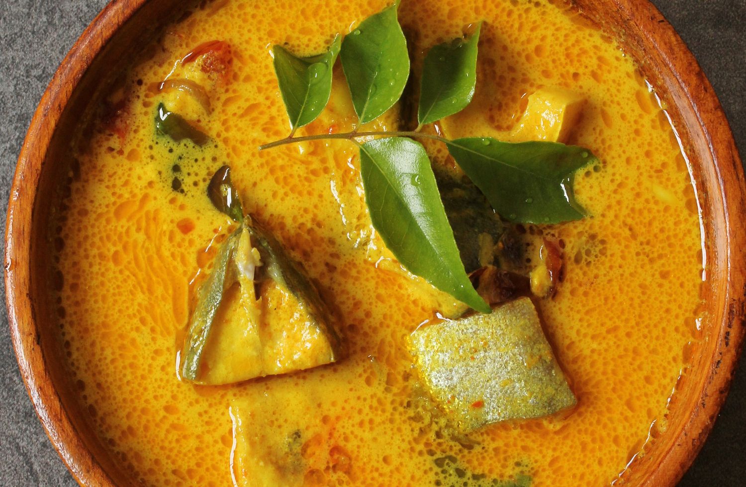 Mixmole, el platillo tradicional de Día de Muertos en Mixquic