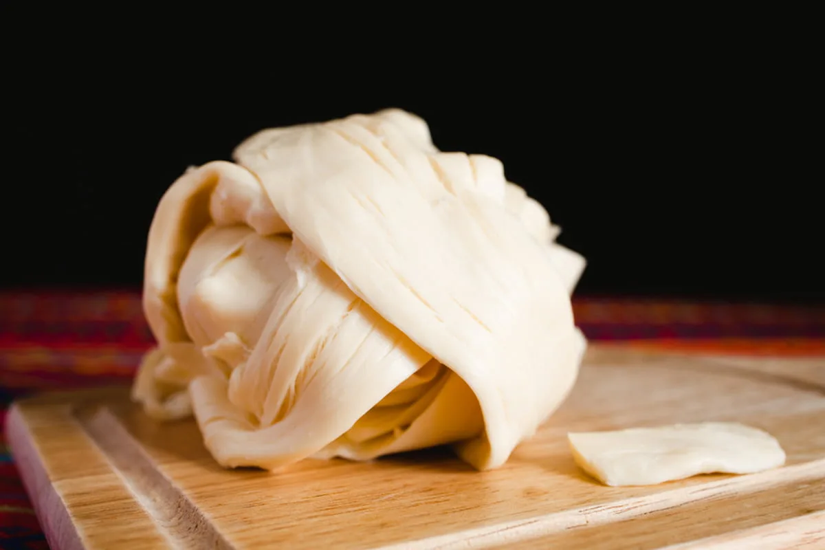 ¿Quesillo o queso oaxaca?, internautas inician debate por nombre correcto