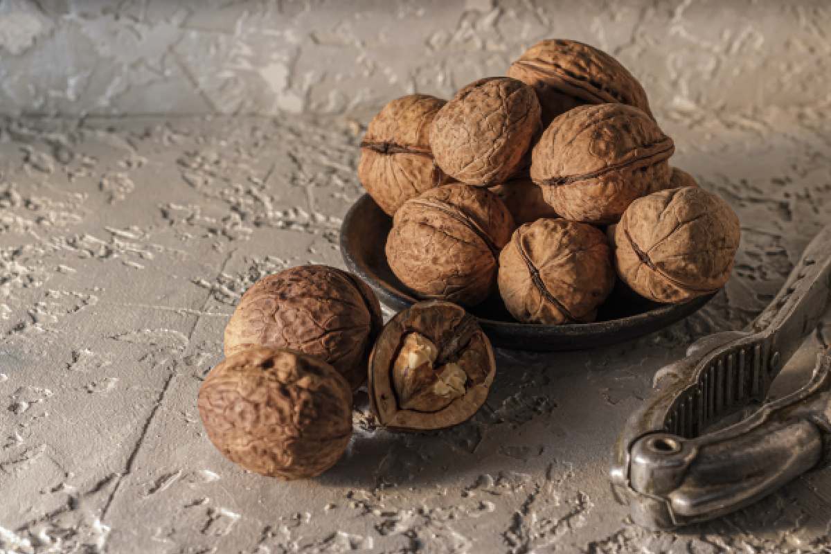 Cómo limpiar de forma fácil las nueces de castilla