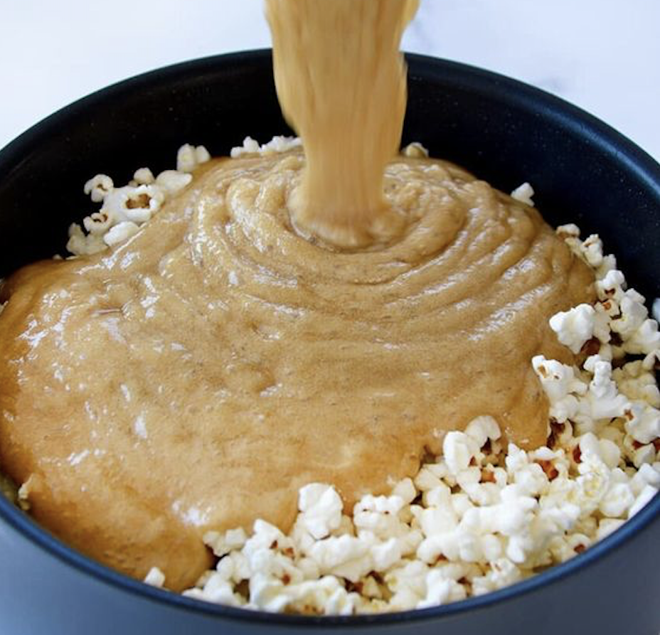 Cómo hacer palomitas acarameladas. Dulces, crujientes y deliciosas