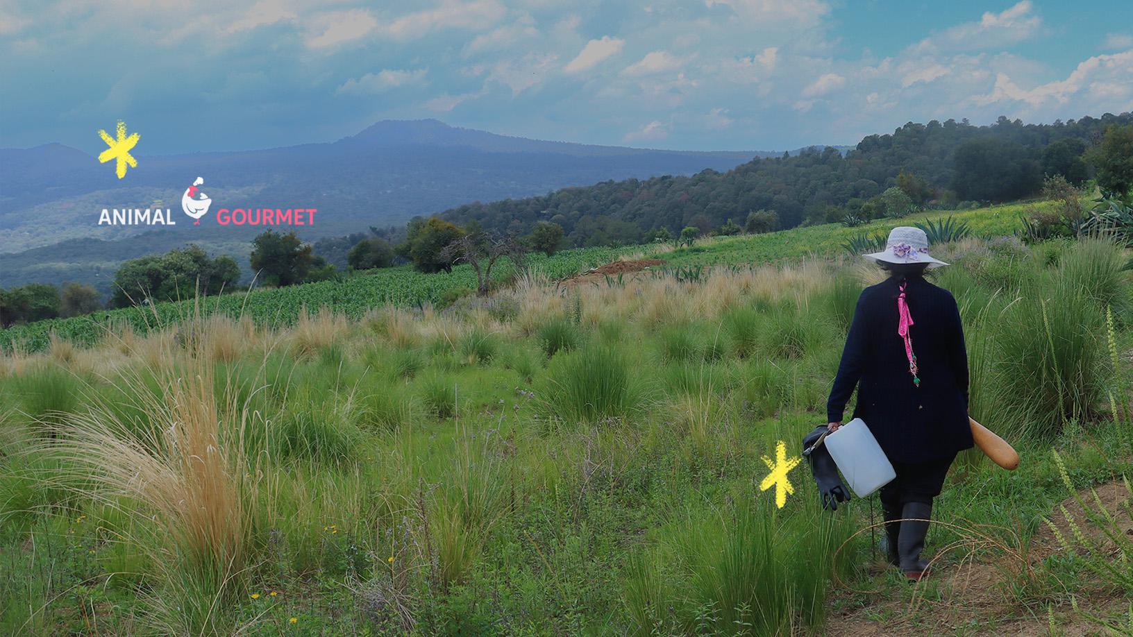 Porfiria Nápoles, nuestra guía, quien nos mostró sus magueyales y nos enseñó todo el proceso de extracción del aguamiel.