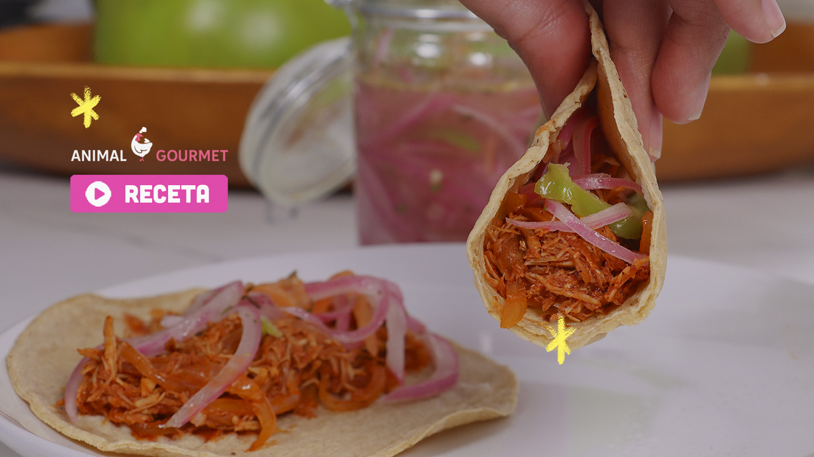 Receta de cochinita pibil y cebollas encurtidas