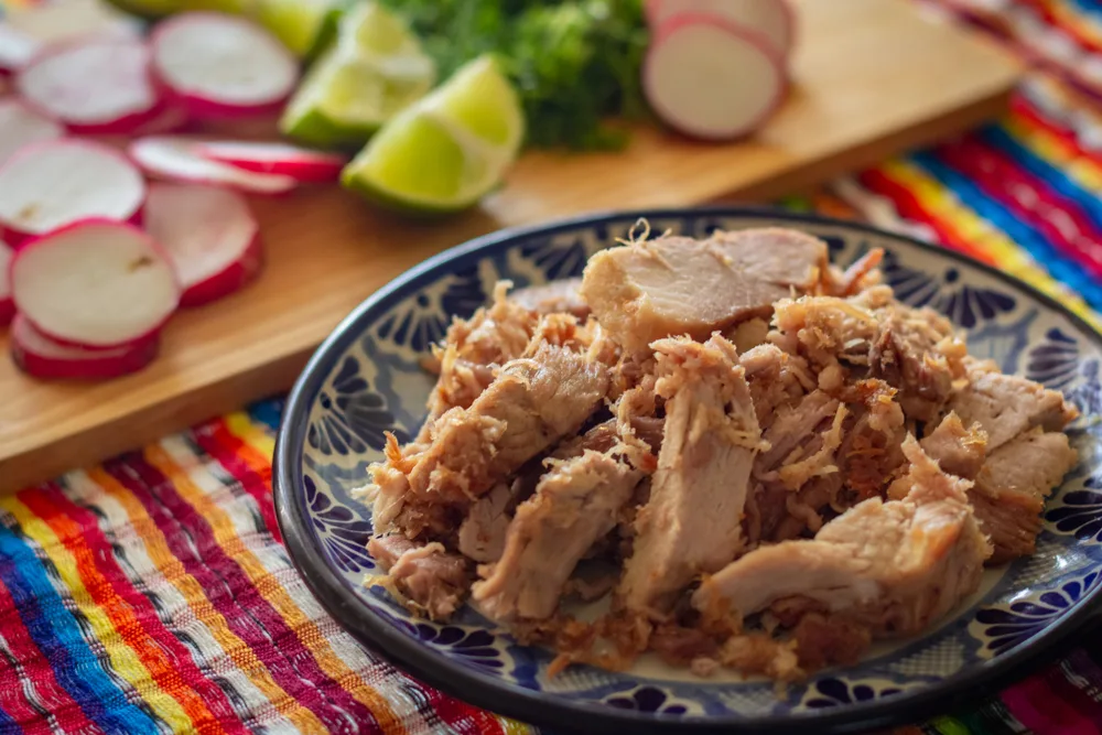 Cómo hacer carnitas estilo Michoacán en una olla exprés, para taquear en casa