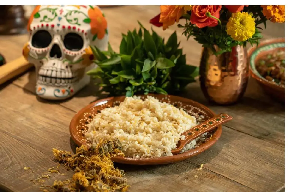 Arroz con flor de cempasúchil, una receta fácil y deliciosa