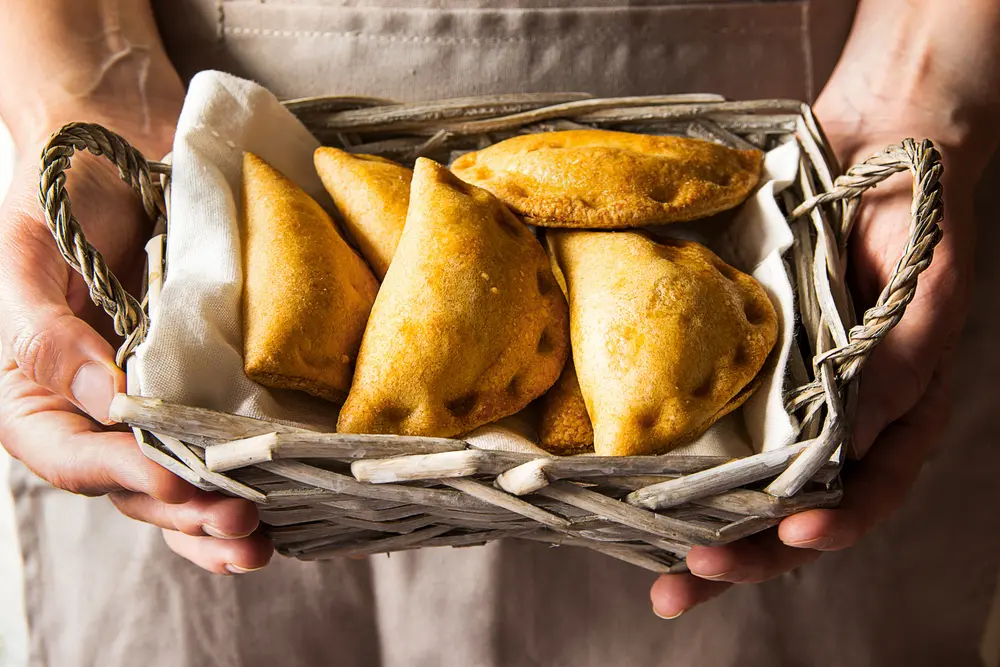 Cómo hacer Empanadas argentinas paso a paso, desde la masa hasta el relleno