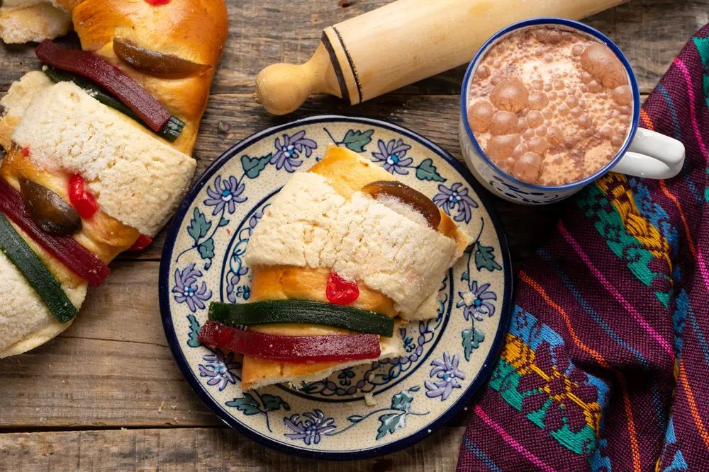 Atole para acompañar la rosca (Cinco recetas de zarzamora, cajeta y demás)