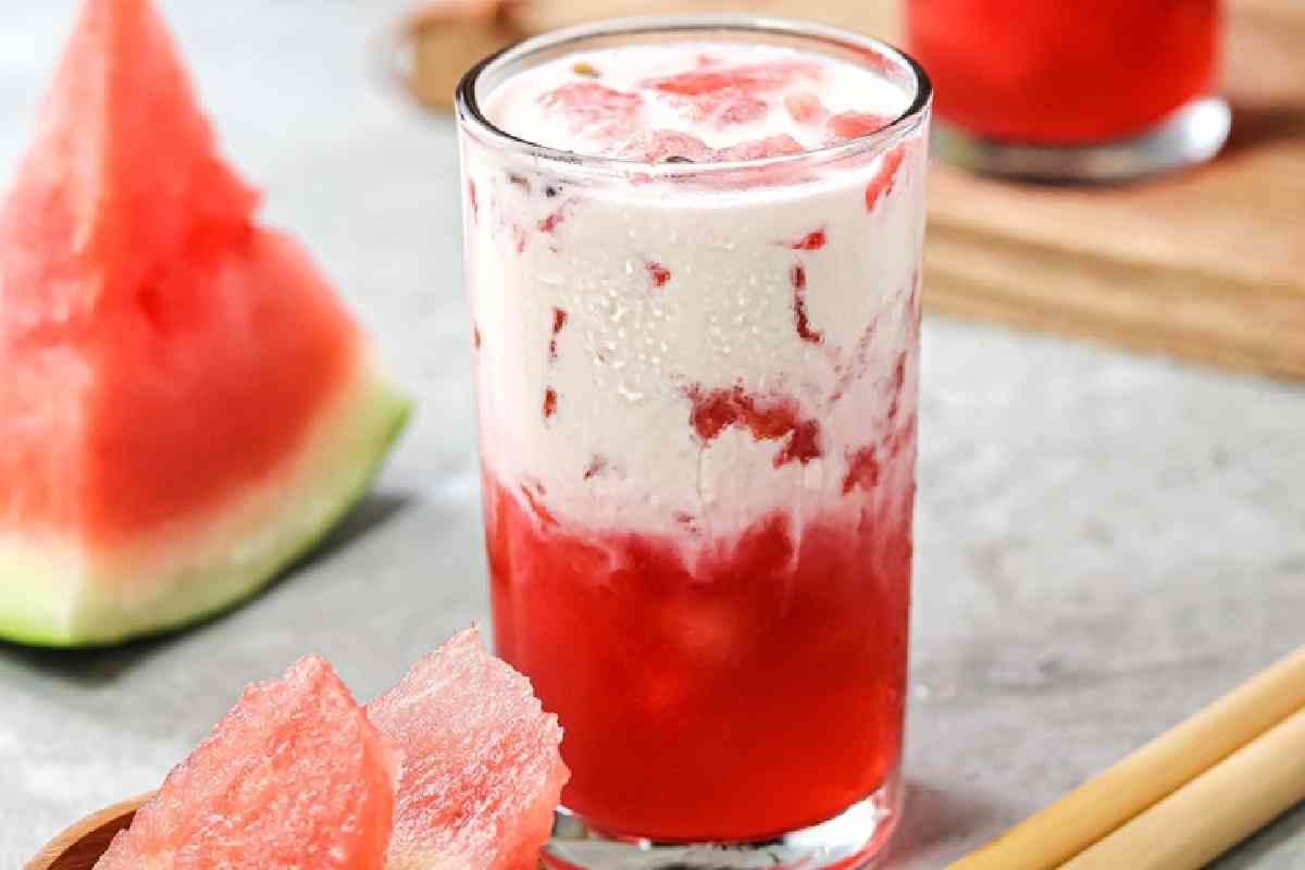 Así puedes hacer Boba Tea con gelatina y un popote en casa ¿quieres probar?