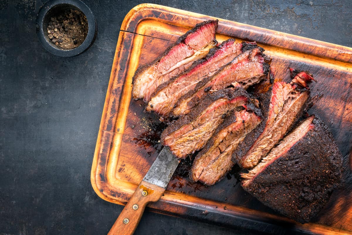 ¿Sabes qué es el Brisket? Aprende a prepararlo como un experto