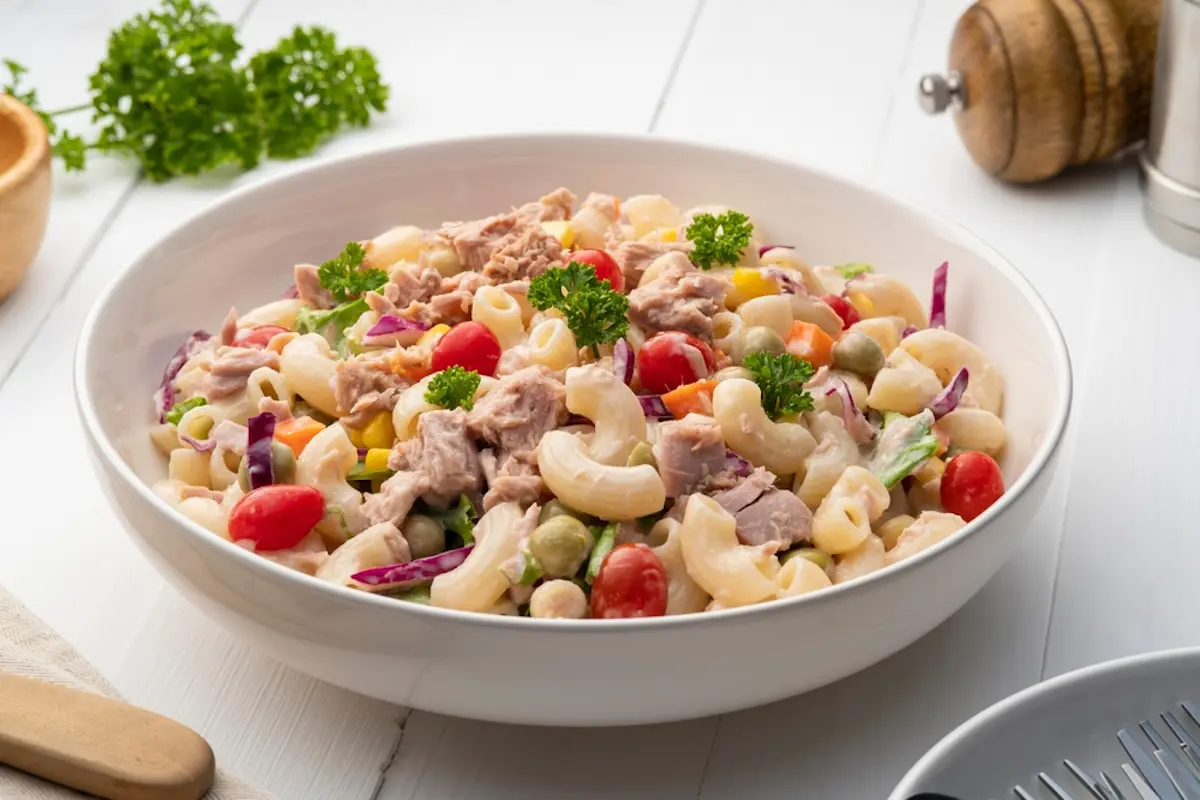 5 ensaladas de atún de lata (fáciles, rápidas y muy ricas)