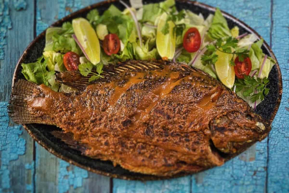 Cómo hacer mojarras fritas, una receta económica y fácil para la Cuaresma