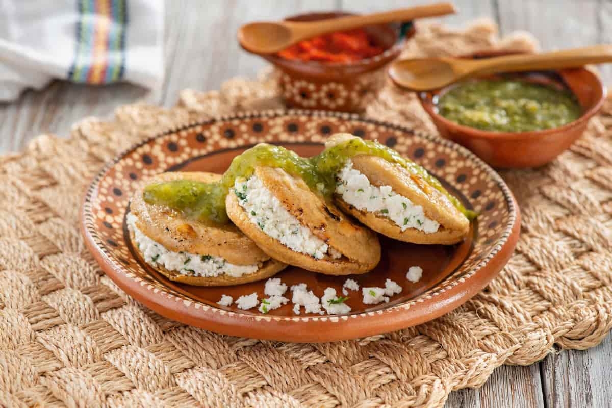 5 Lugares para comer gorditas en la CDMX, deliciosas garnachas callejeras