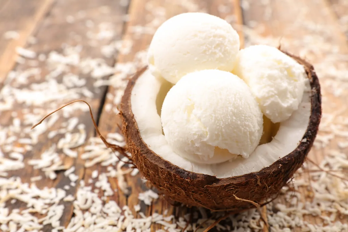 Cómo hacer helado de coco sin máquina, cremoso y dulce