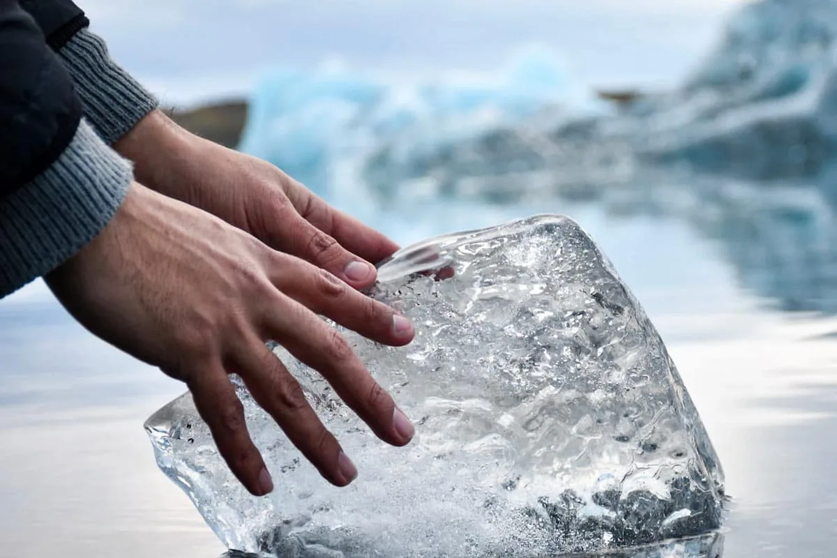 Hielo de glaciares del Ártico, usado para enfriar bebidas de millonarios en Dubai
