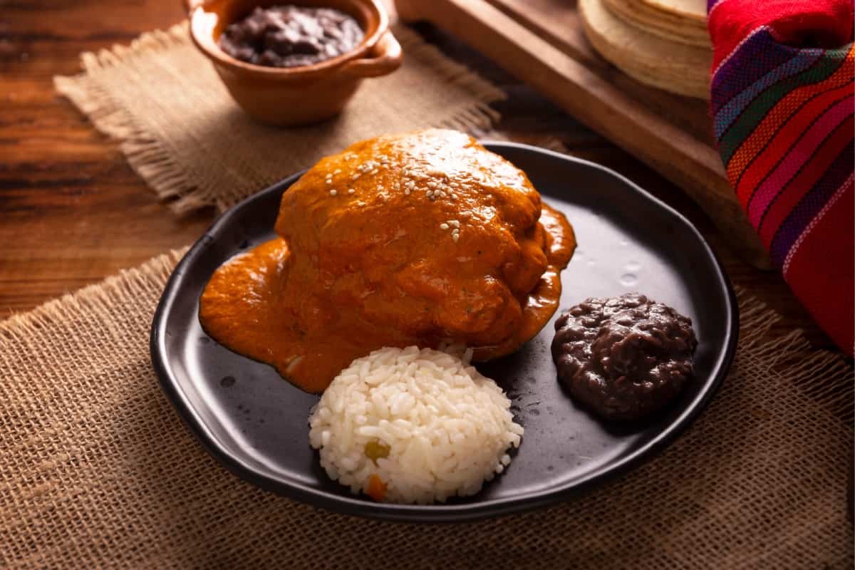 Una receta de pollo encacahuatado que te encantará