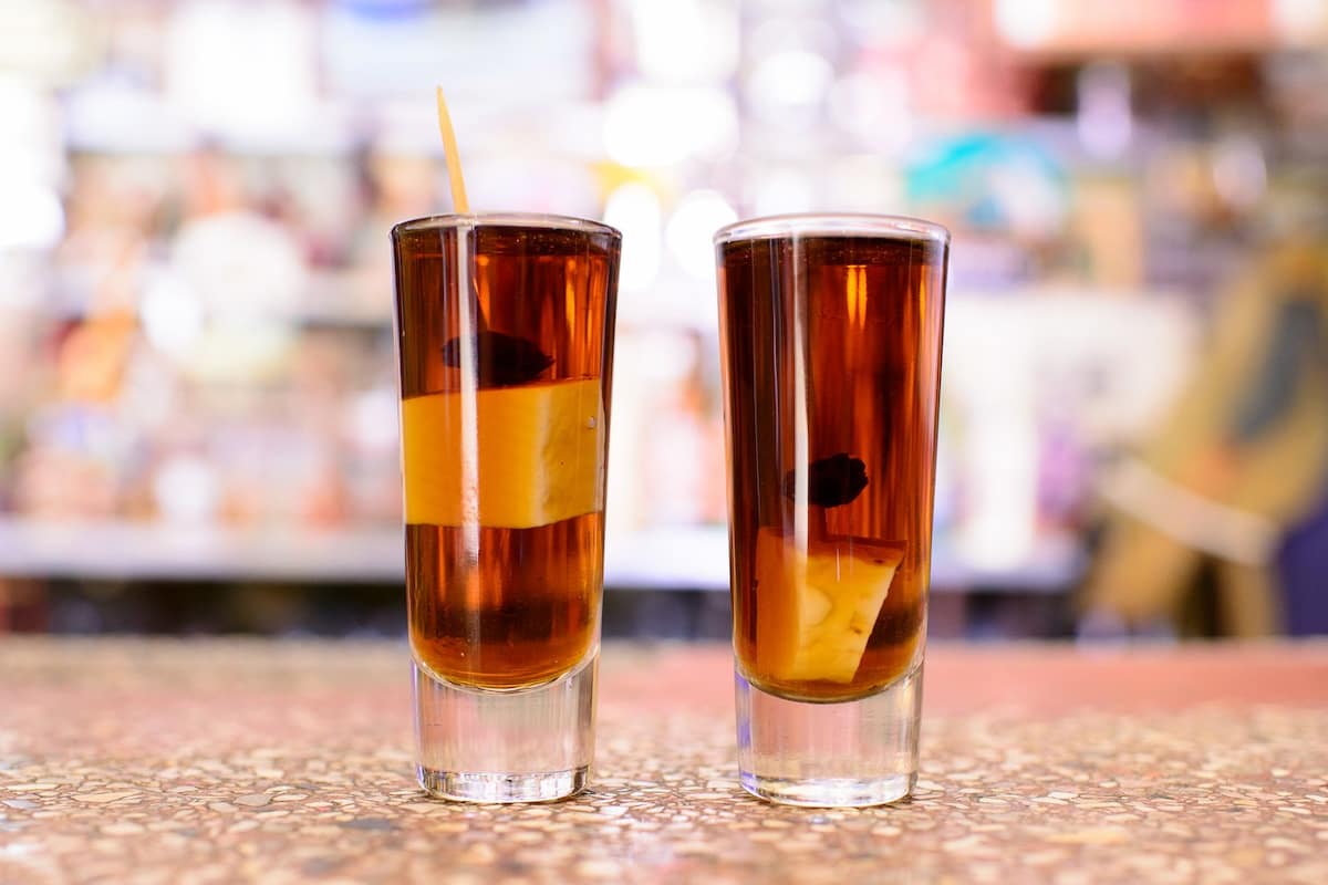 ¿Qué es el licor de Pasita? Te cuento de esta bebida originaria de Puebla