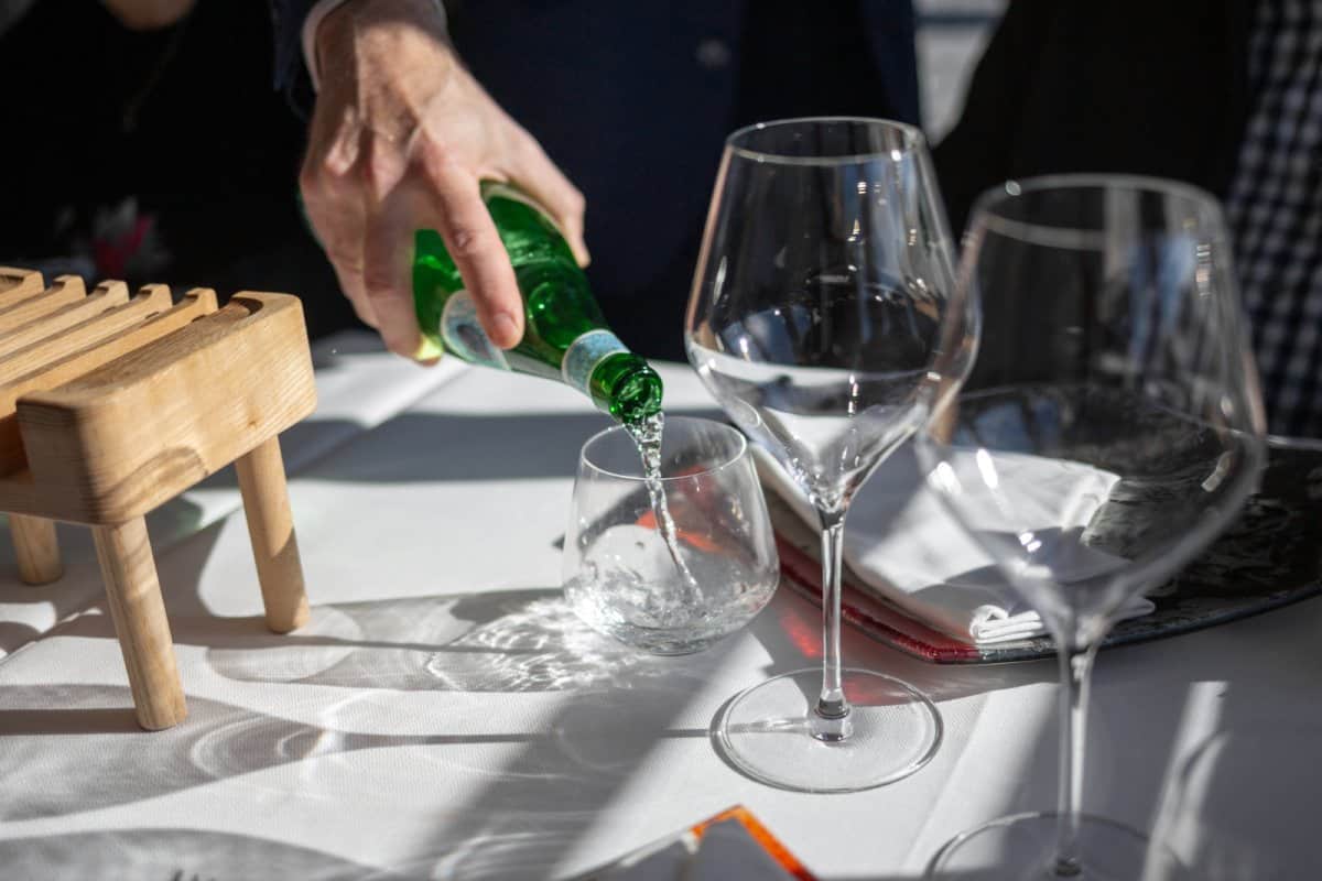 ¿Catar Agua? Te mostramos el mundo del Sumiller de Agua