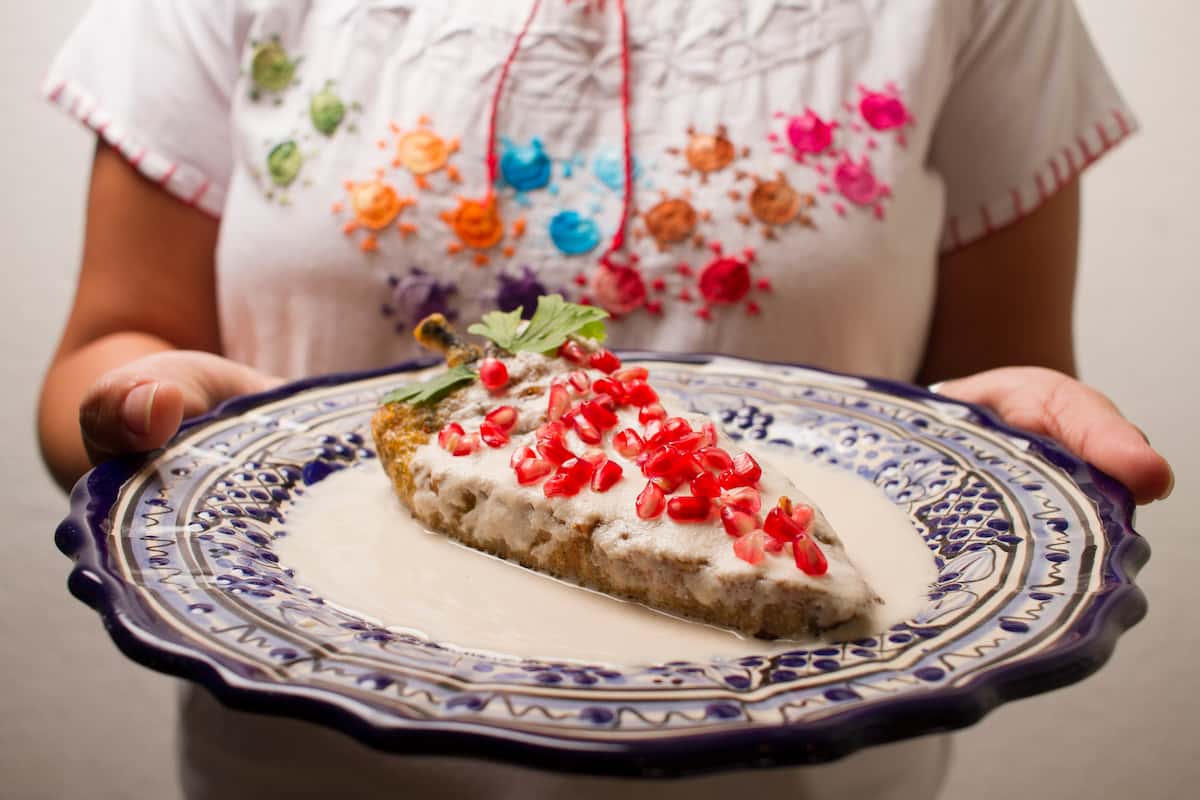 Del convento de Santa Mónica a tu casa: Esta es la receta original de los chiles en nogada