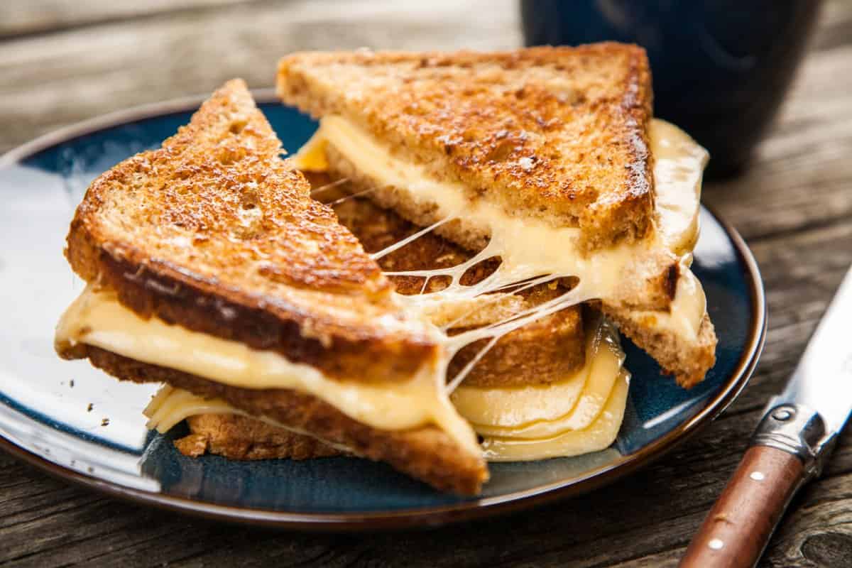 Grilled Cheese 101: Que Tipo de Quesos Usar y Tips para Perfeccionarlo