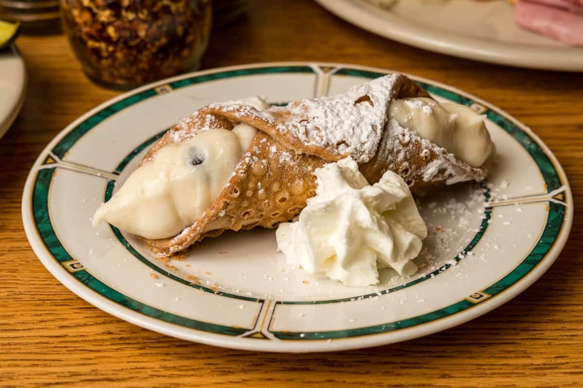 Los cannoli: el postre italiano que roba la mirada del mundo por ser el favorito de Tony Soprano en la serie 'Los Soprano'