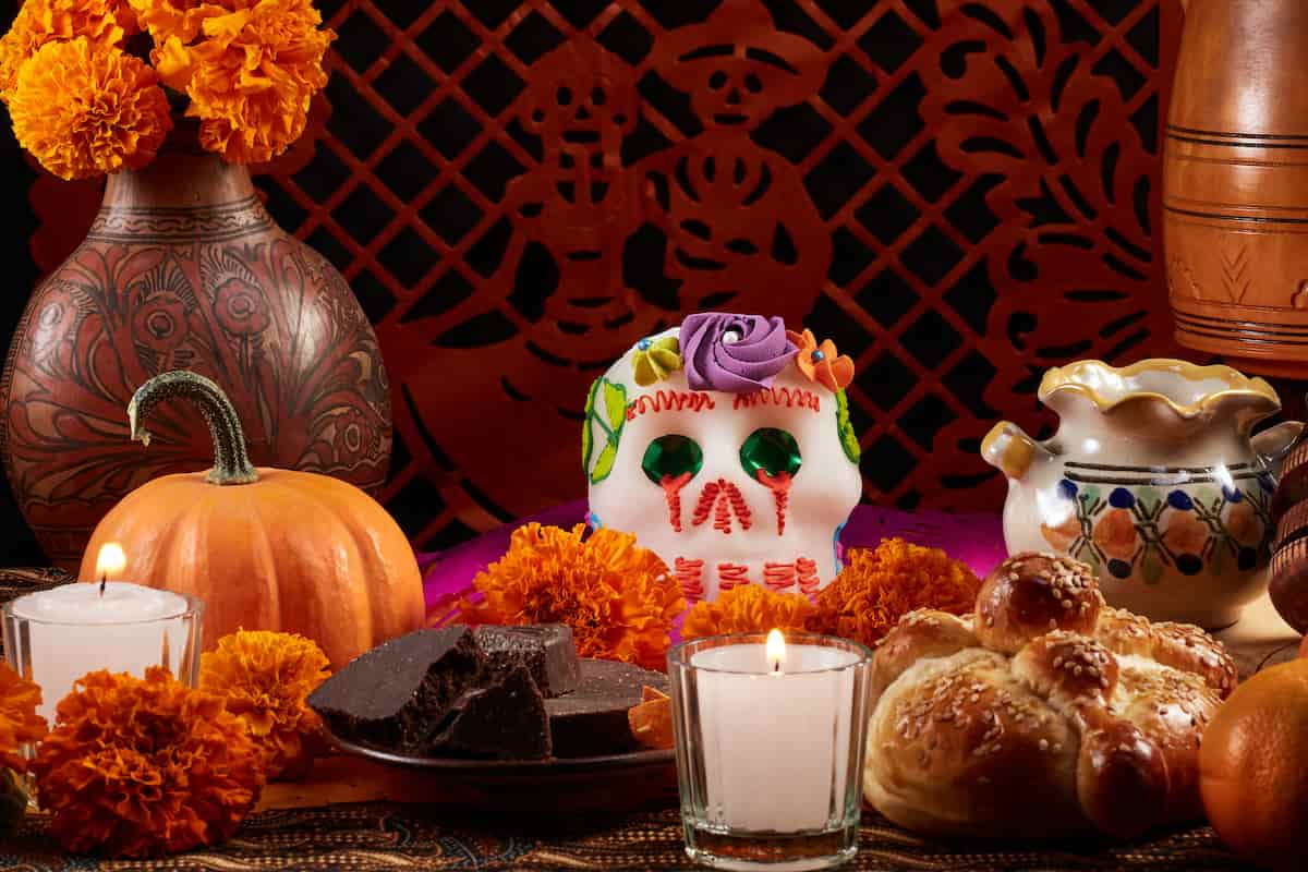 Poner un altar de Día de Muertos costará 26% más que el año pasado