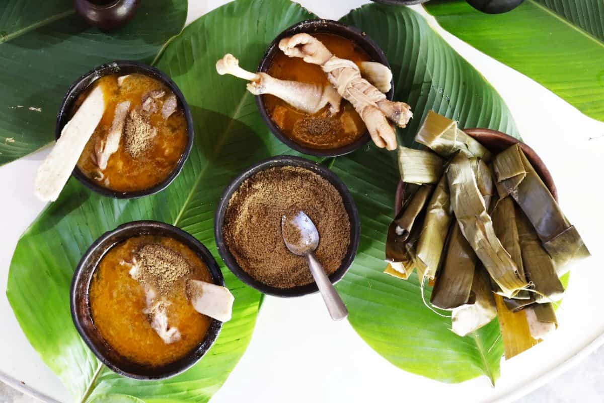 Entre atol, uliche y guarapo: Así se celebra el Mes de las Ánimas en Tabasco