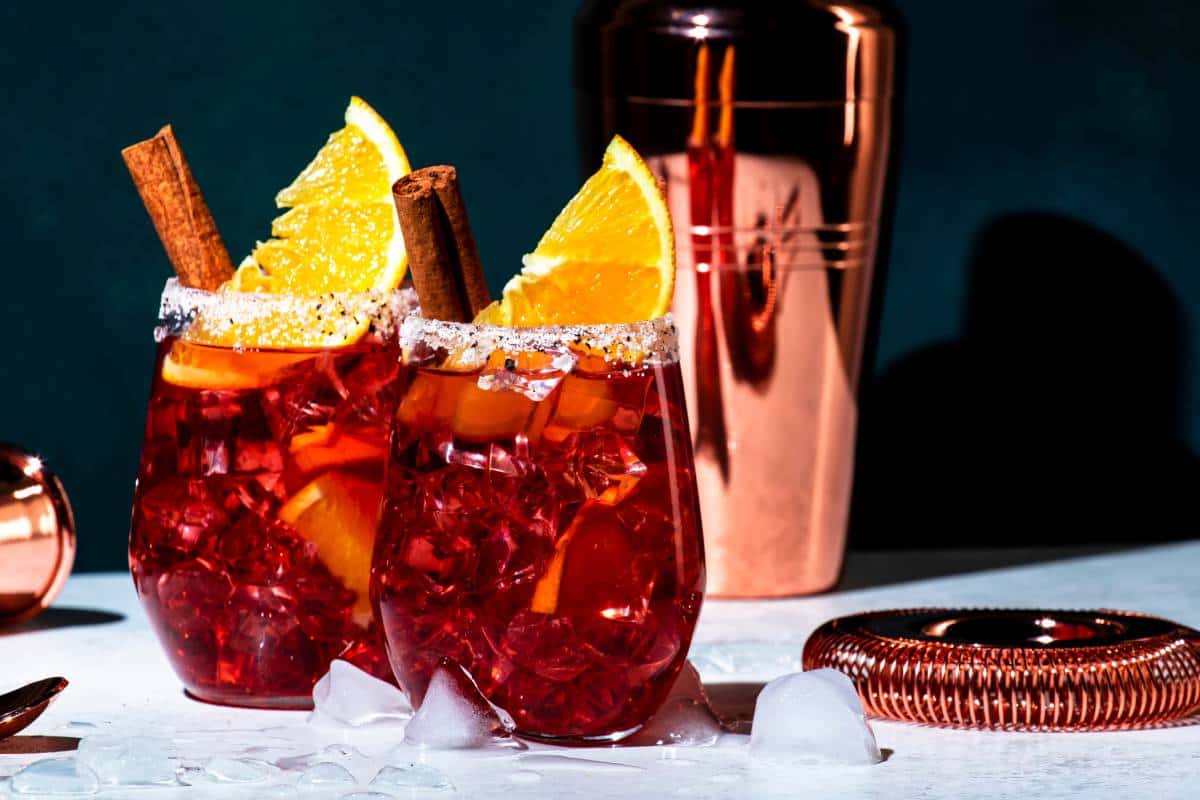 Prepara estas mezcalitas llenas de sabor de temporada para acompañar tu cena navideña
