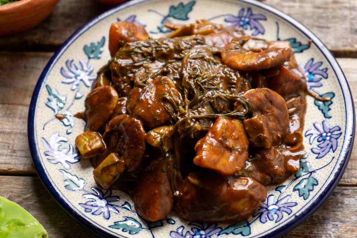 Estos son los ingredientes que llevan los romeritos navideños para preparar la mejor receta