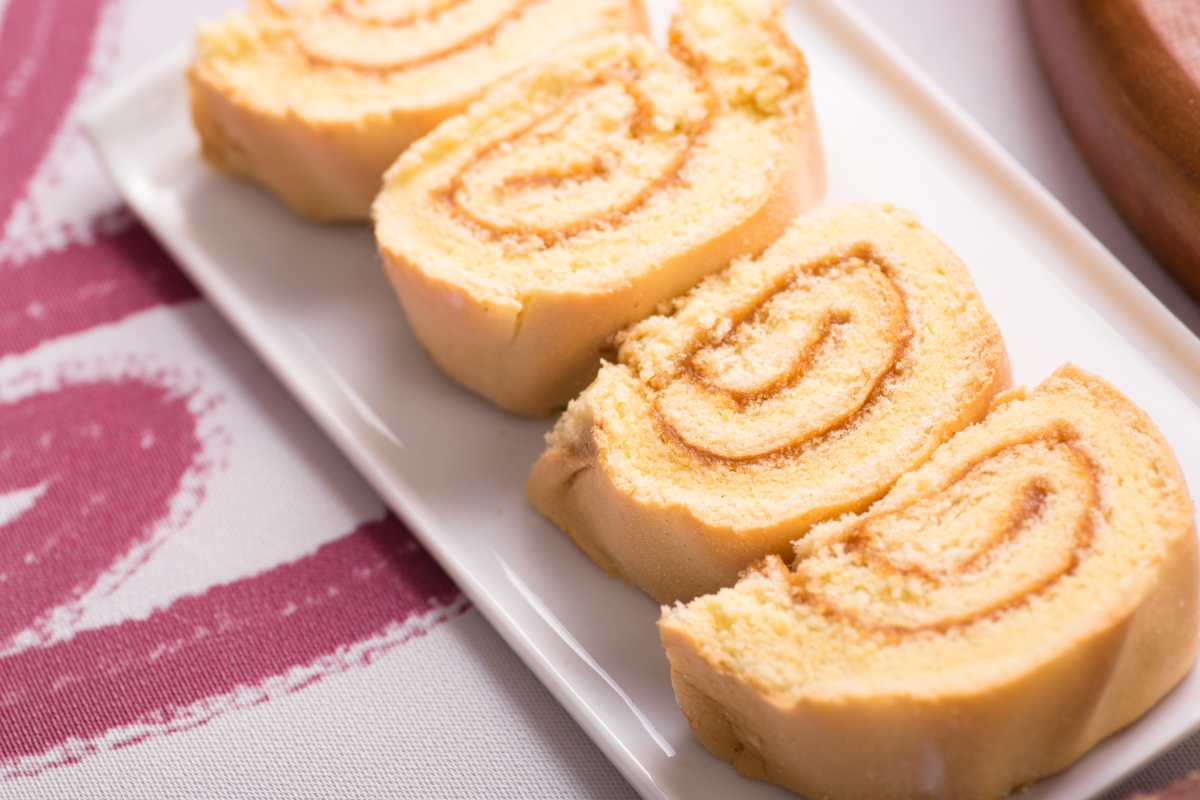 El pionono relleno que predomina en las mesas de Navidad.