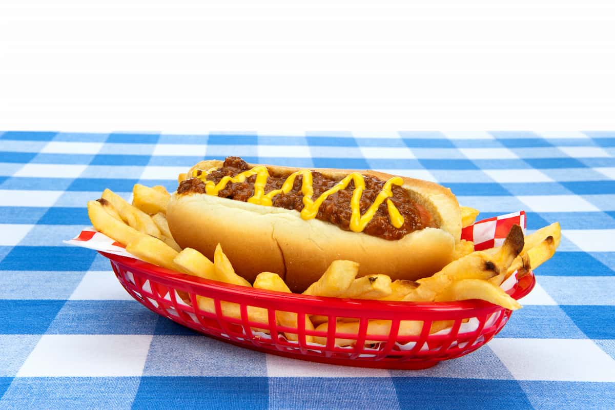 Receta de Chili Dog a la mexicana, el sencillo antojito para ver el Super Bowl LIX