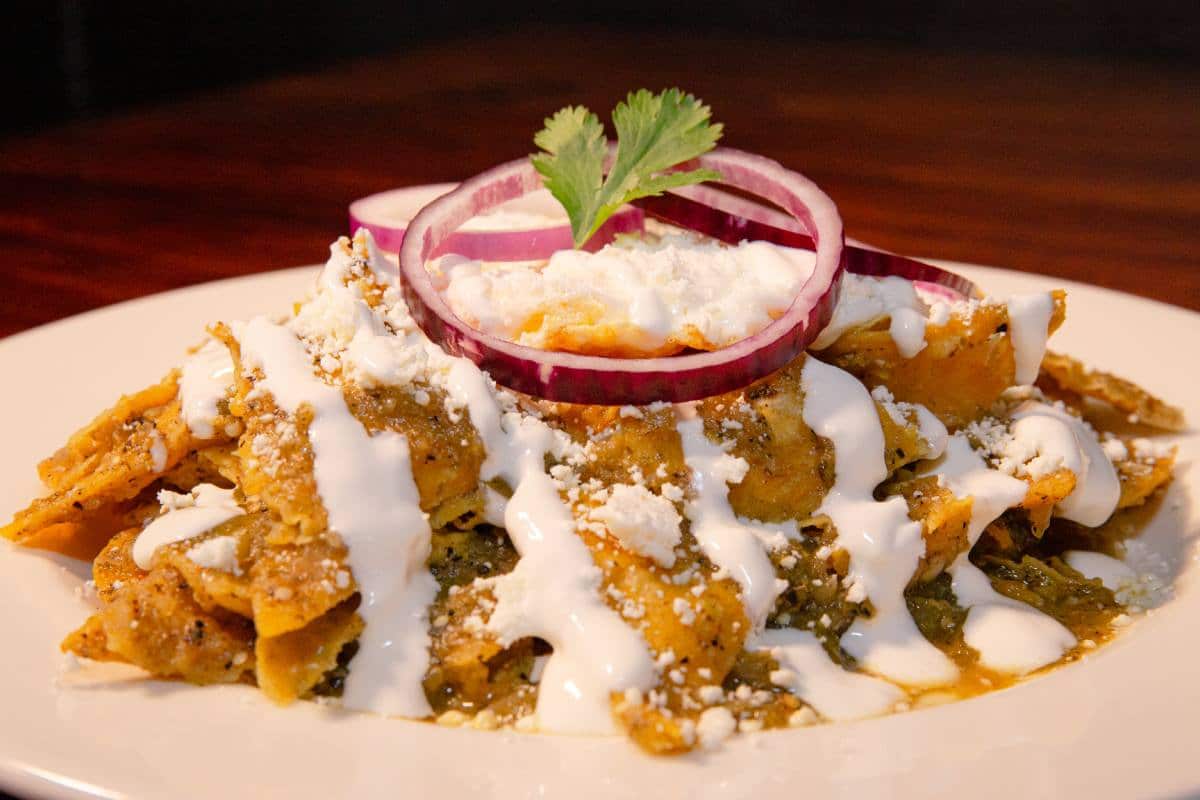 3 restaurantes con chilaquiles rellenos en CDMX que tienes que probar, sin importar si eres team salsa verde o roja