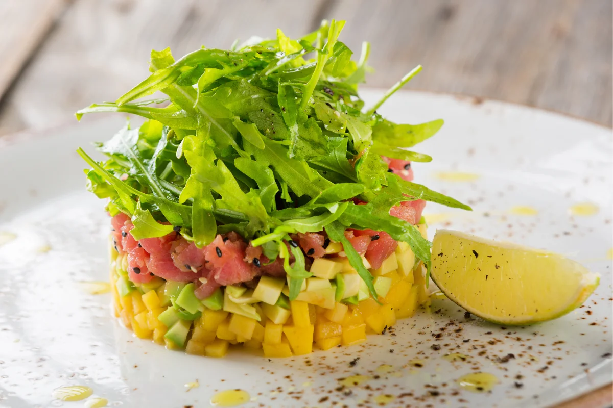 Tartar de salmón y aguacate