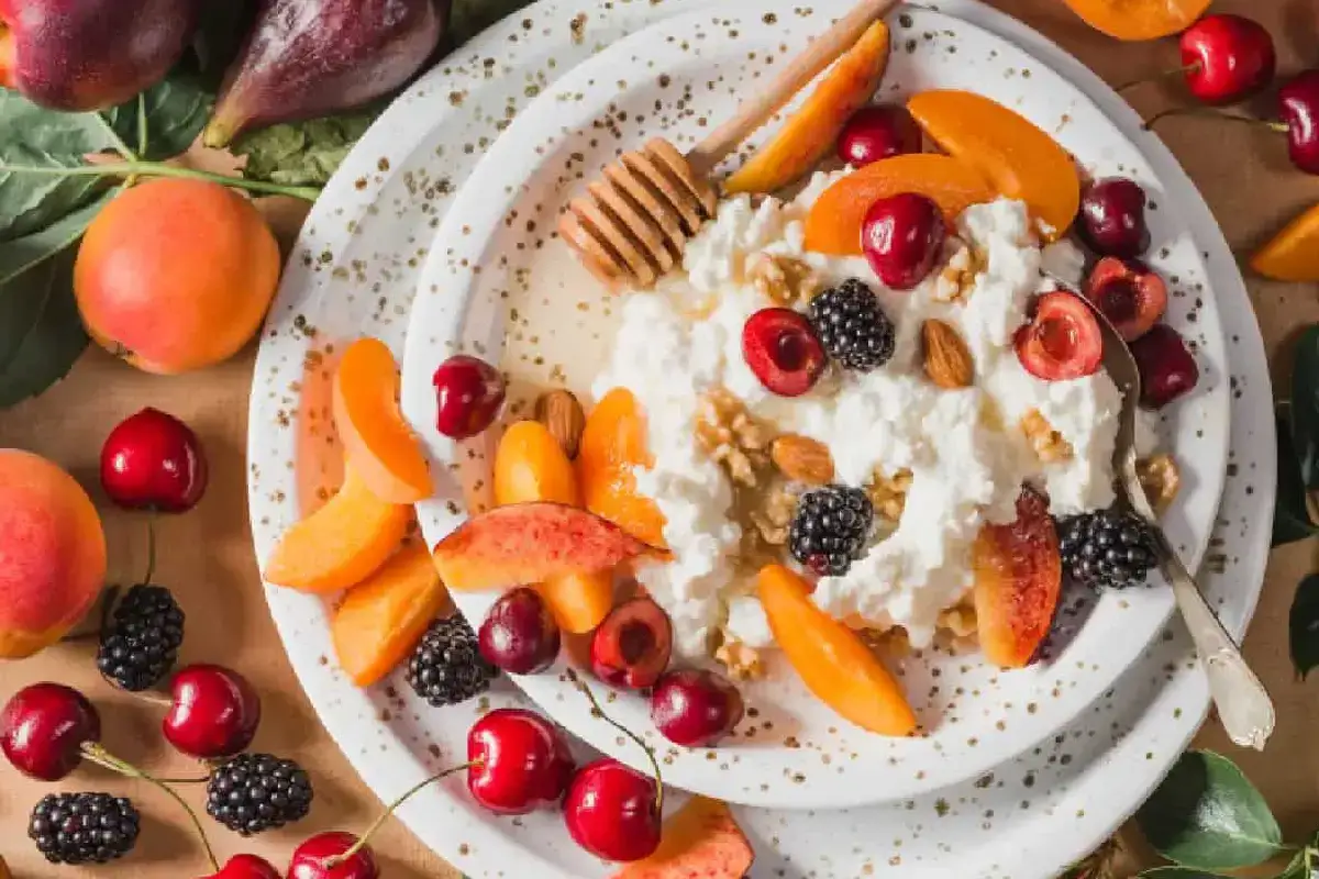 No confundas gimnasia con magnesia: diferencias entre queso cottage y requesón