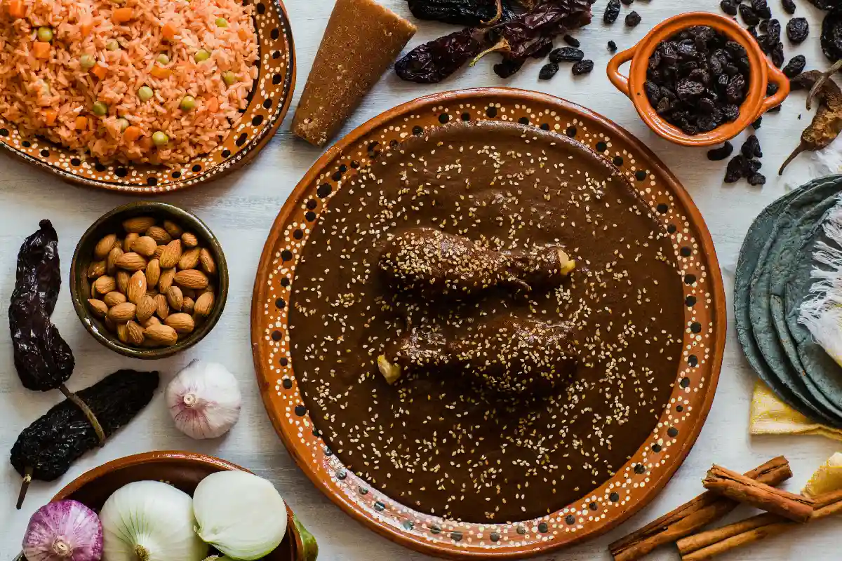 Receta de mole poblano: Los 35 ingredientes que necesita para hacer la preparación original 