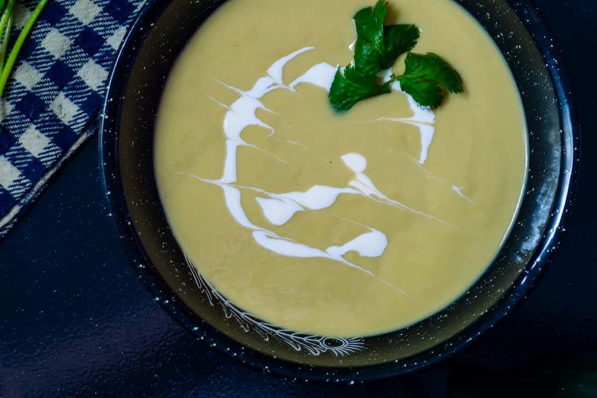 Esta es la sopita reconfortante que tu cuerpo pide en temporada de lluvias