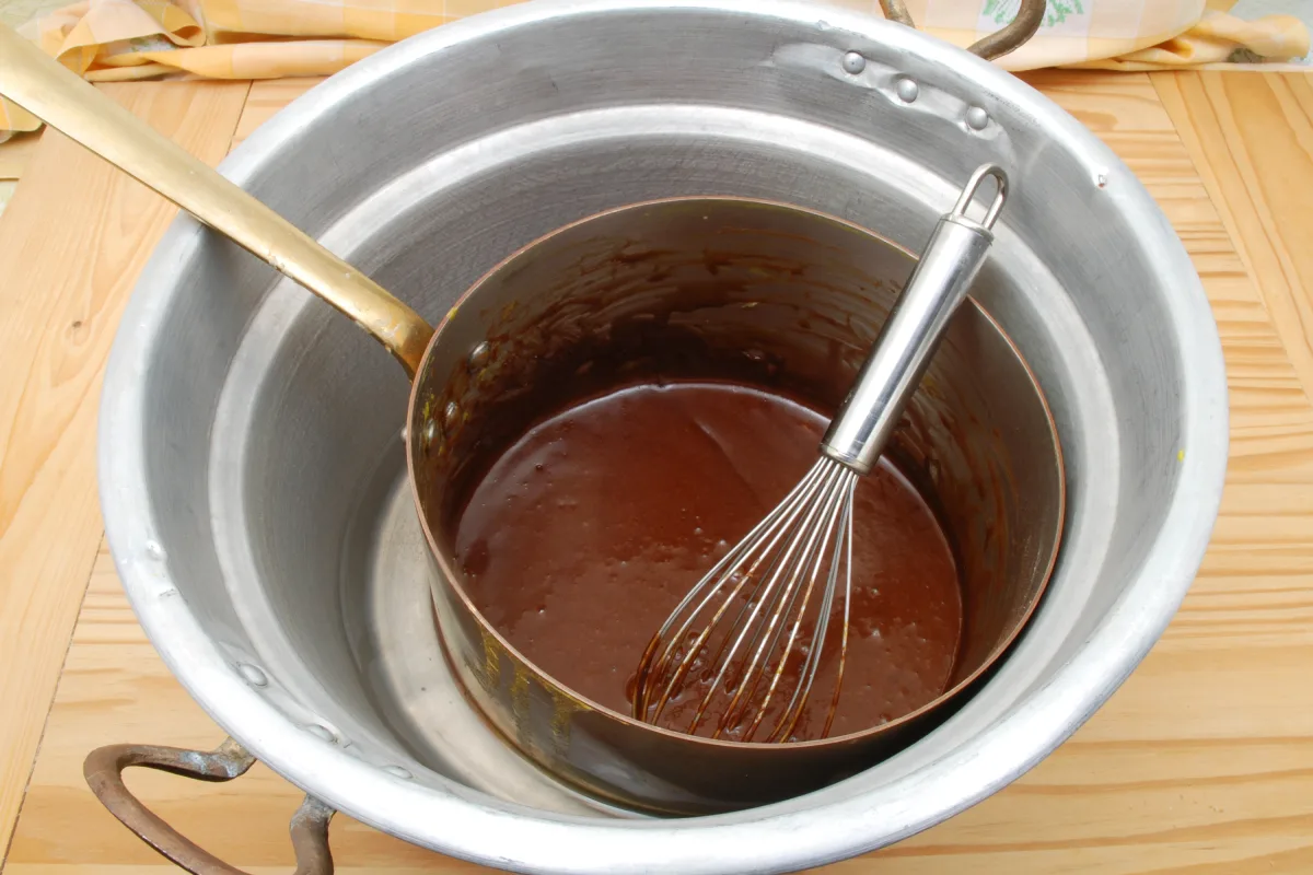 Esta es la forma más sencilla de derretir chocolate a baño maría, trucos y consejos para que no se queme