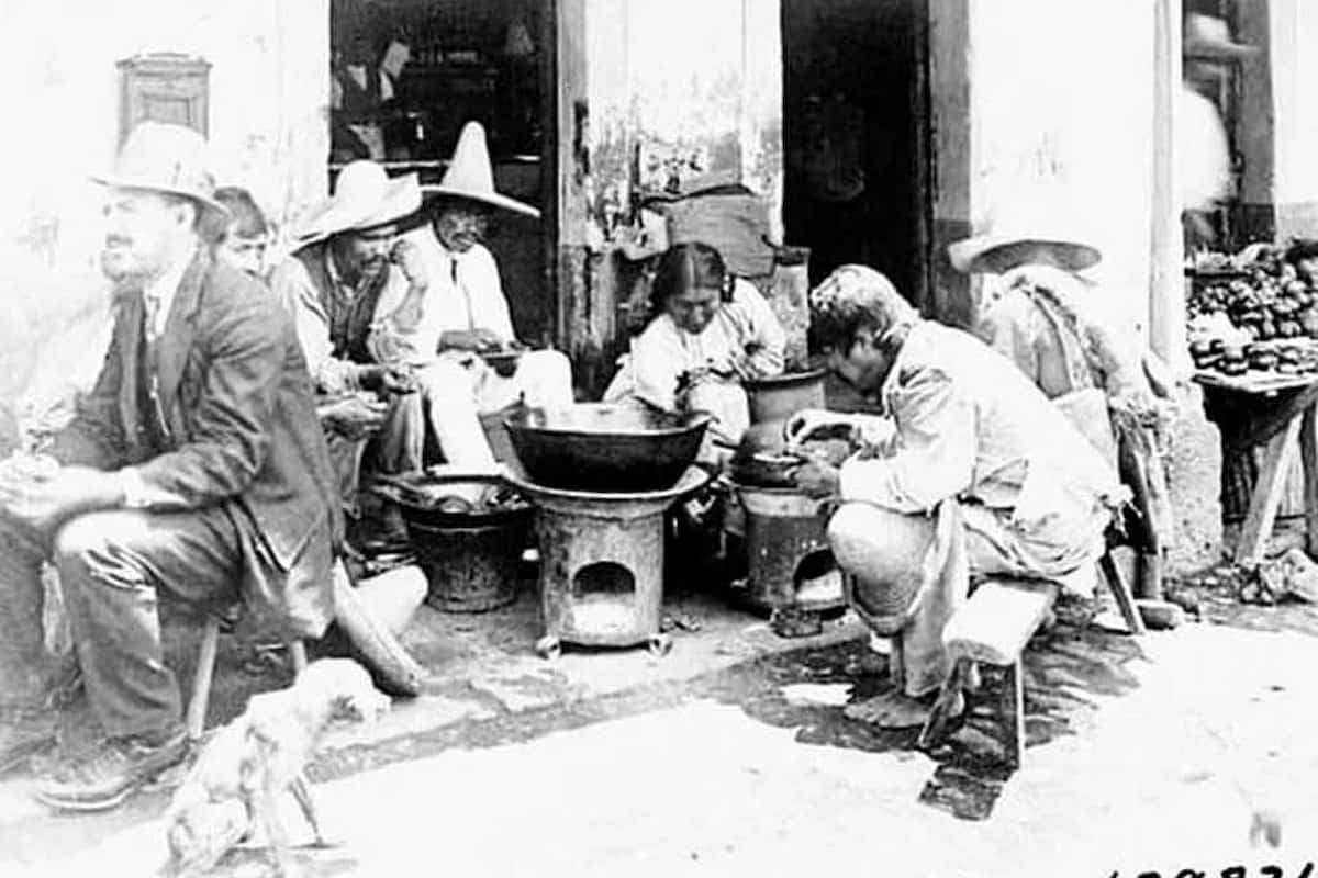 Los Agachados: en donde se curaba el hambre a solo 20 centímetros del suelo