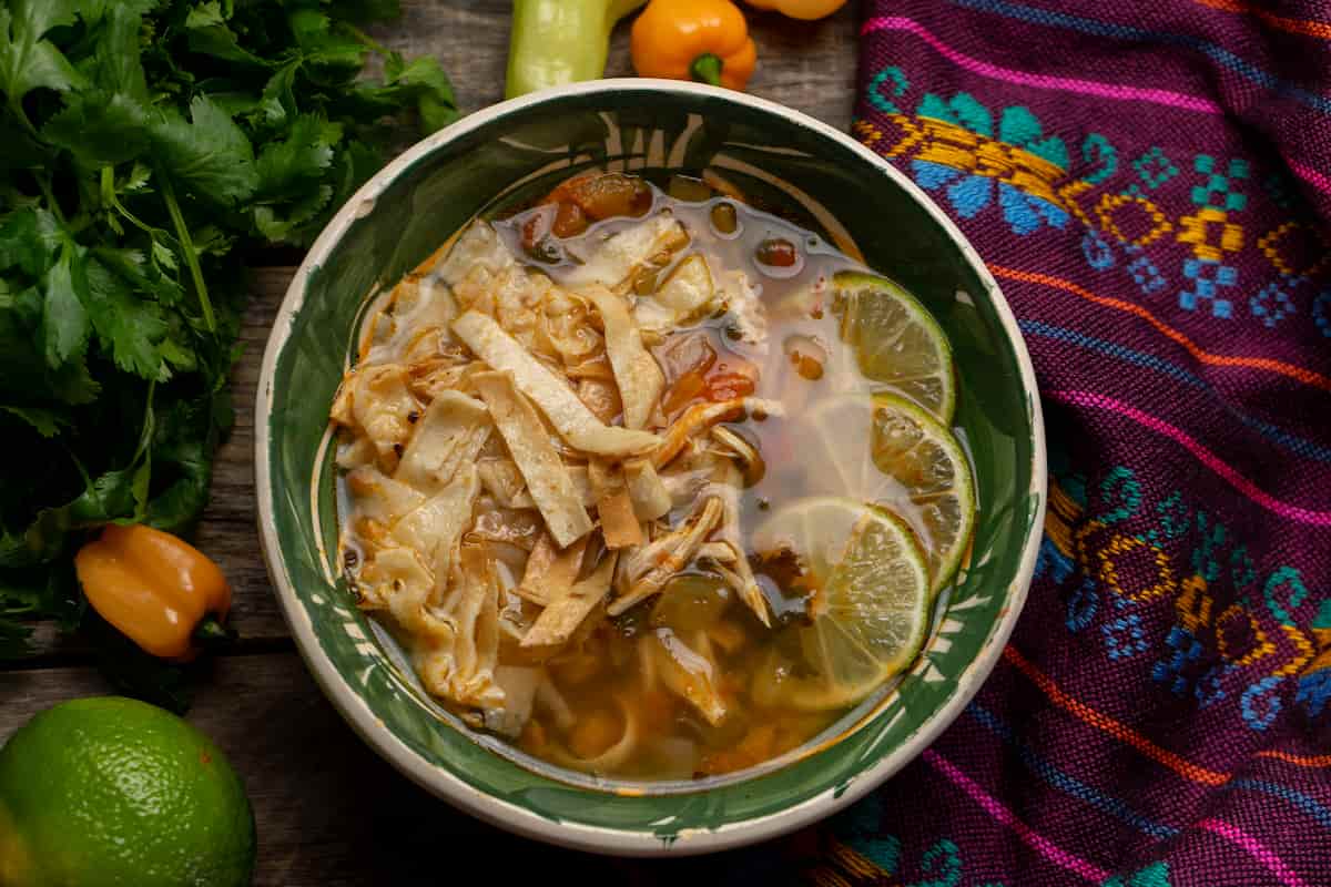 “El perfume del sureste”: la sopa yucateca con sabor a casa