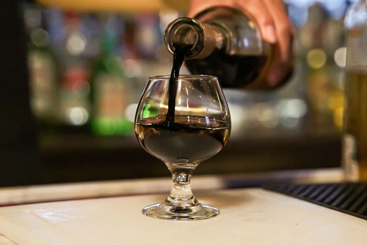 Remedio para cualquier cruda: el clásico cantinero “La Piedra”