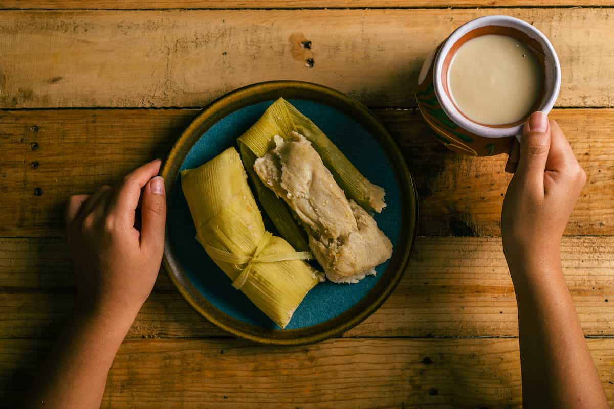 El secreto para hacer tamales de elote en casa y evitar que se amarguen a toda costa