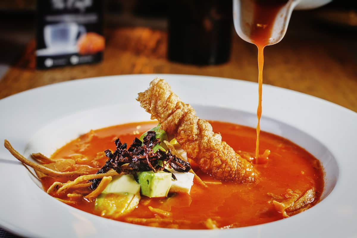 Sopa Azteca y otras 3 sopas mexicanas para los días de lluvia