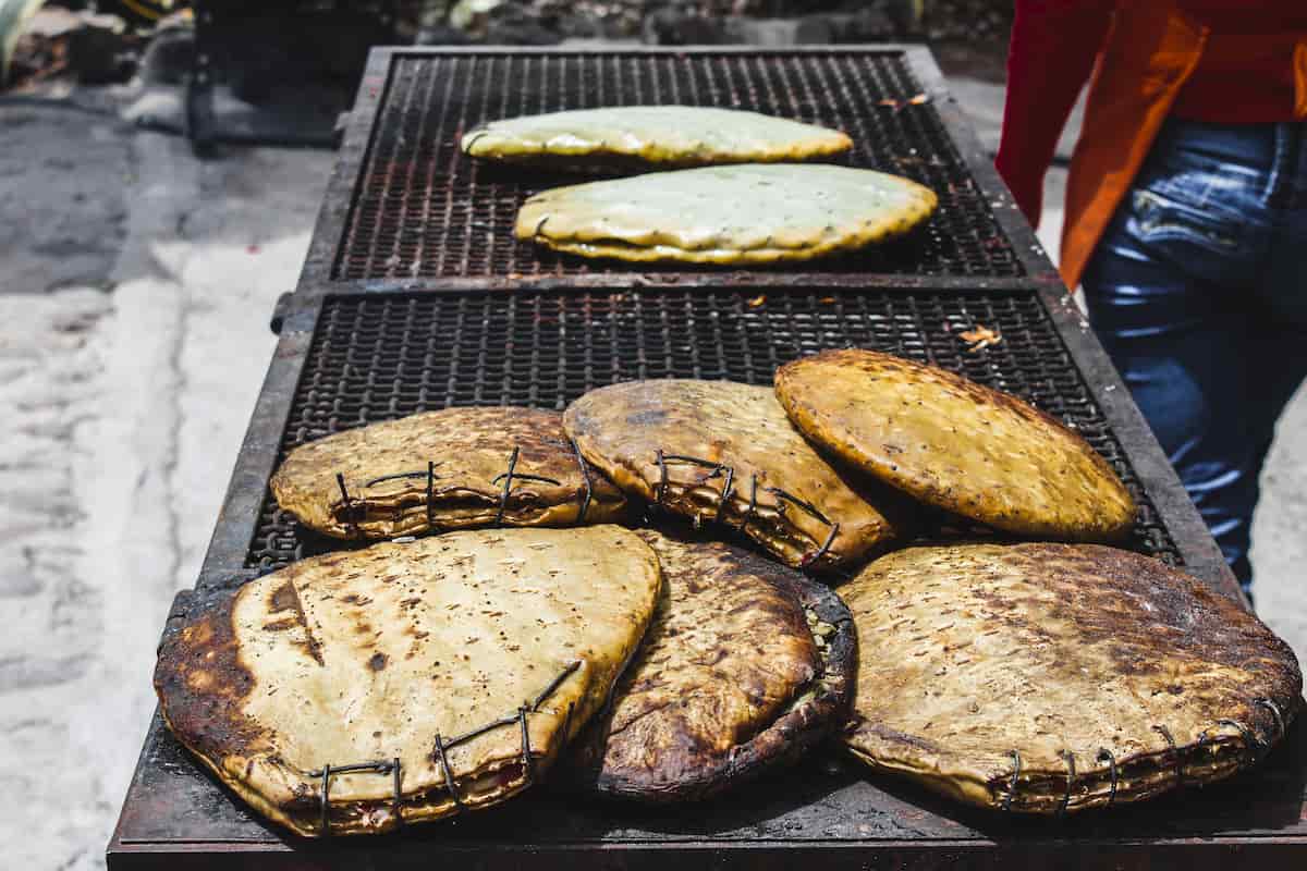 Gastronomía Otomí: la memoria y tradición de la cocina de recolección entre milpas, montes y valles