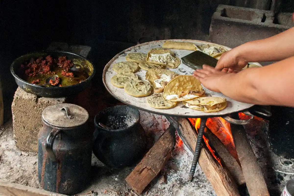 Colima reunirá a 32 cocineras tradicionales en el Festival Nacional Gastronómico “Comal de Fuego”