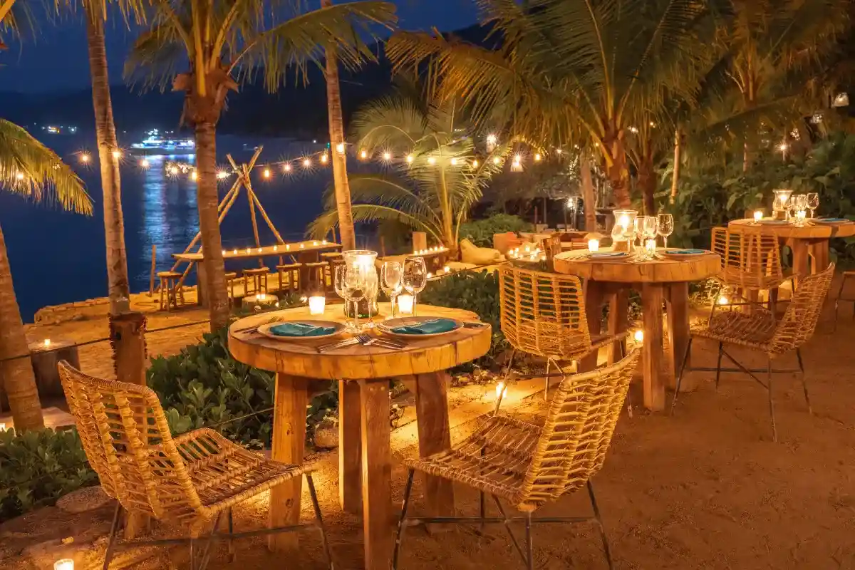 cena romántica en la playa