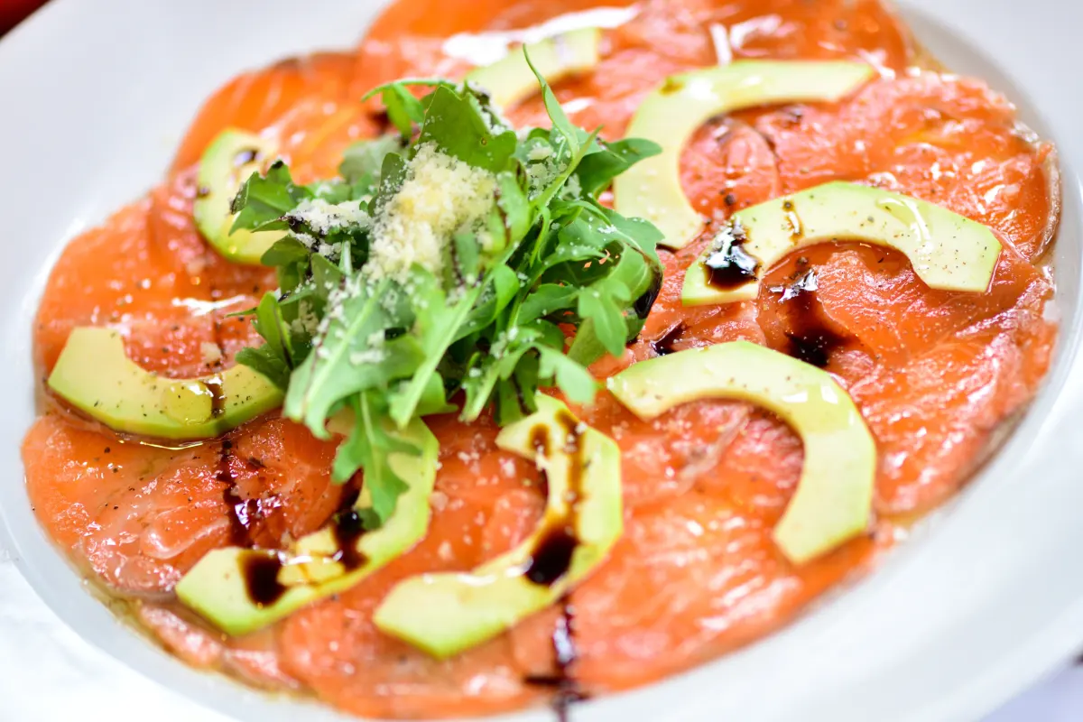 Super Bowl 2026: 4 botanas sencillas y deliciosas con aguacate más allá del guacamole